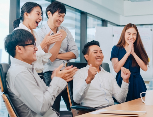 ��LEYU�پW�W�������L��